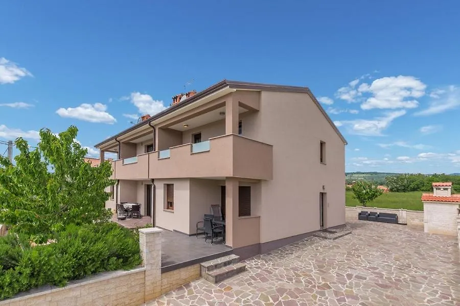 Studio Apartman Mandy Buzinija 0*,