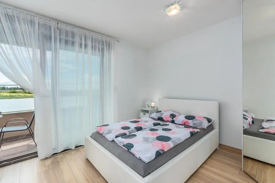 Studio Apartman Mandy Bužinija شقة